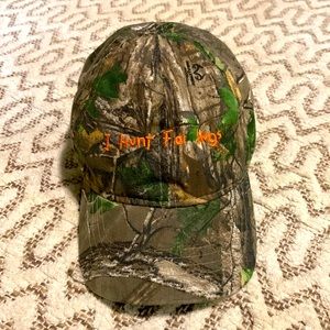Cabelas camo toddler hat (I Hunt For Hugs) super cute 🤎💚